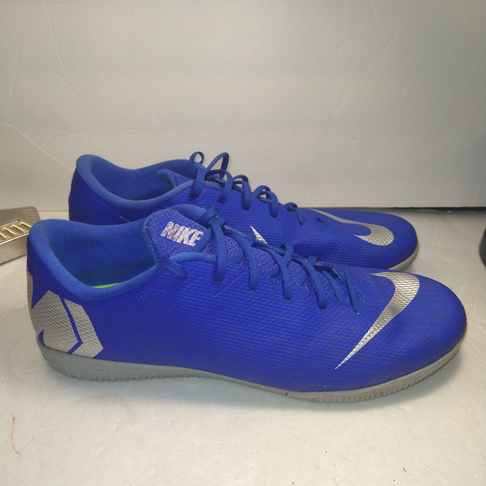 Nike Mercurial Vapor 12 Academy IC Cleats Shoes Men's sz 11